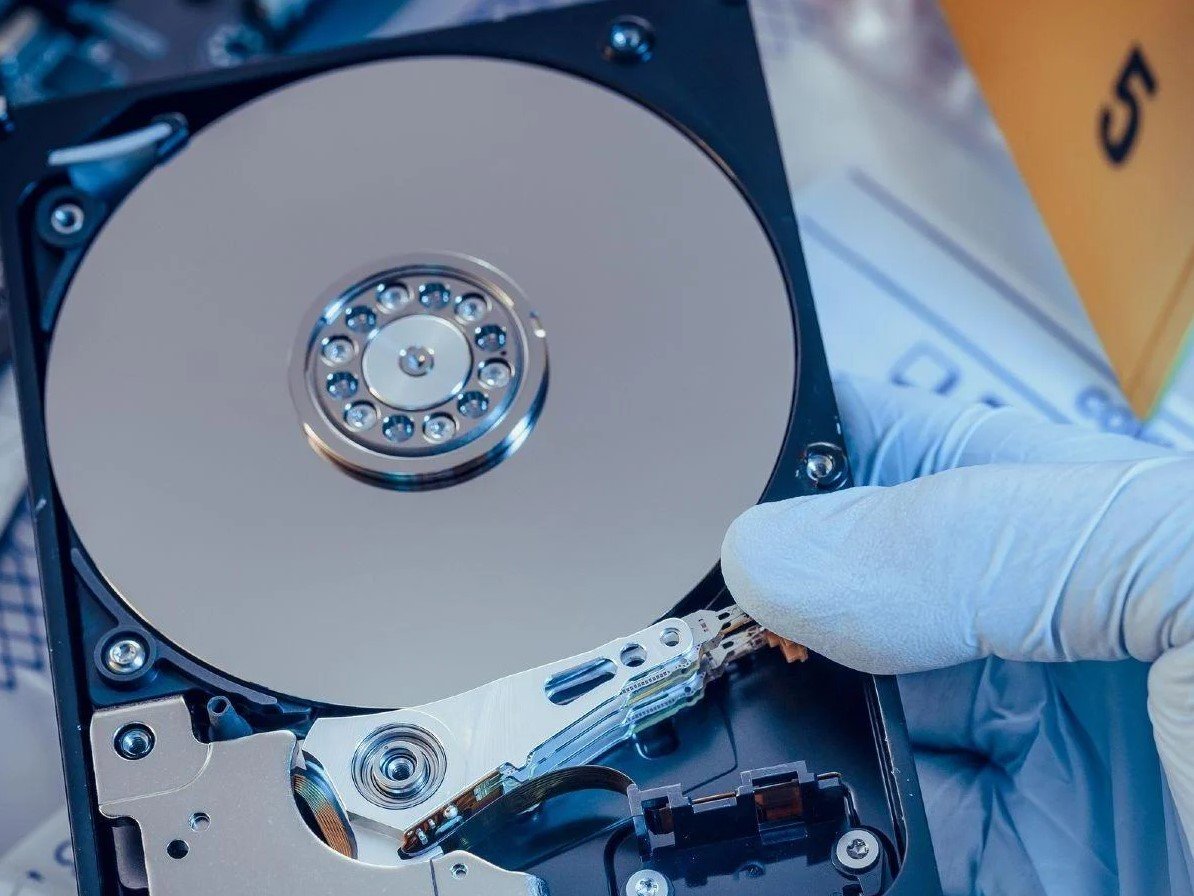 Da biste koristili disk u pogonu, prvo ga morate formatirati - kako to popraviti?